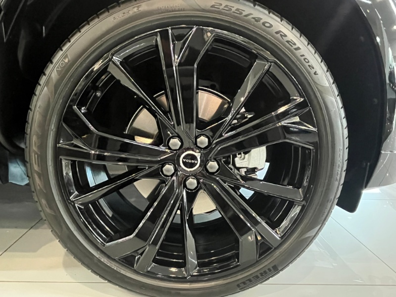 VOLVO – XC60 B5 AWD automatico Plus Black Edition