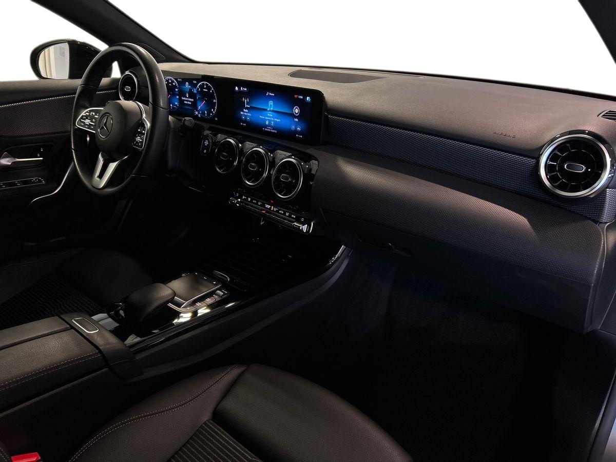 Mercedes Classe A Classe A 180 D Sport 8G-DCT - 14