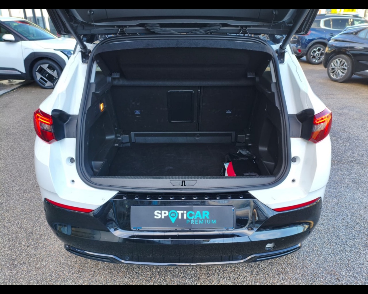 Foto OPEL Grandland 1.5 ecotec GS s&s 130cv at8