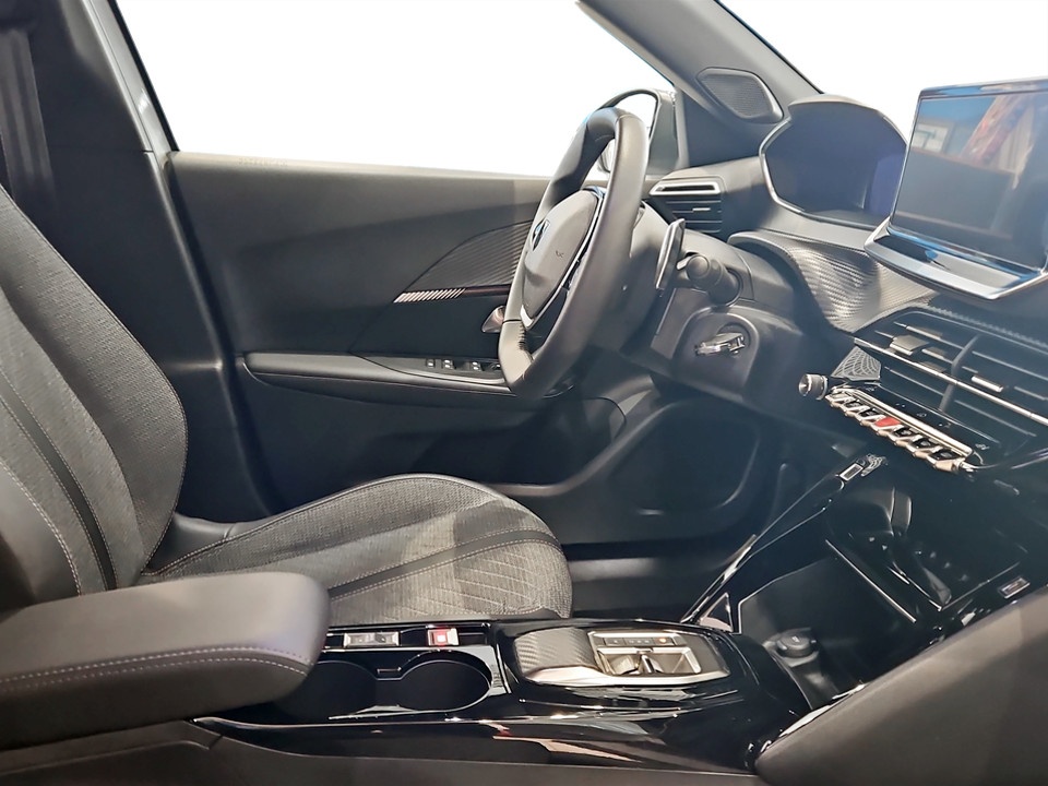 PEUGEOT 2008 1.5 bluehdi Allure s&s 130cv eat8 Diesel usato - 13