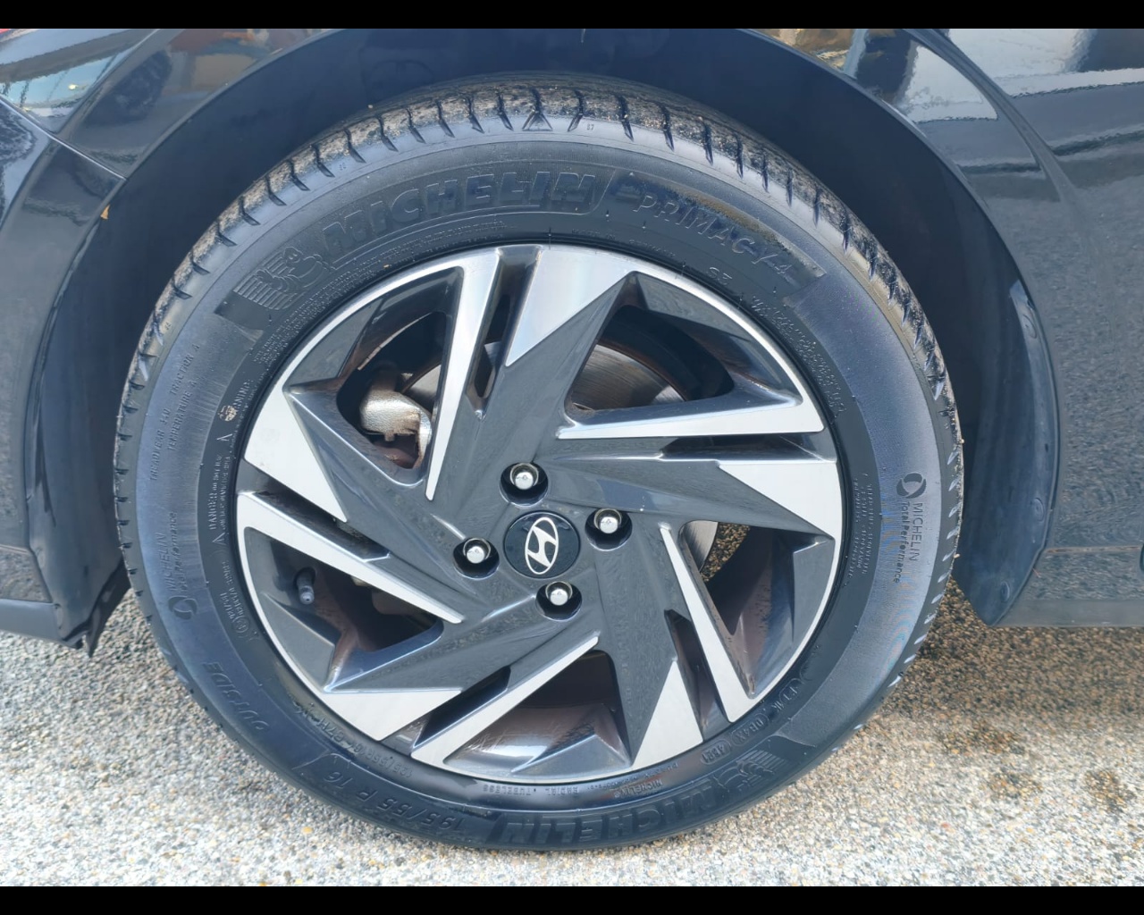 Foto HYUNDAI i20 1.0 t-gdi 48V Connectline imt