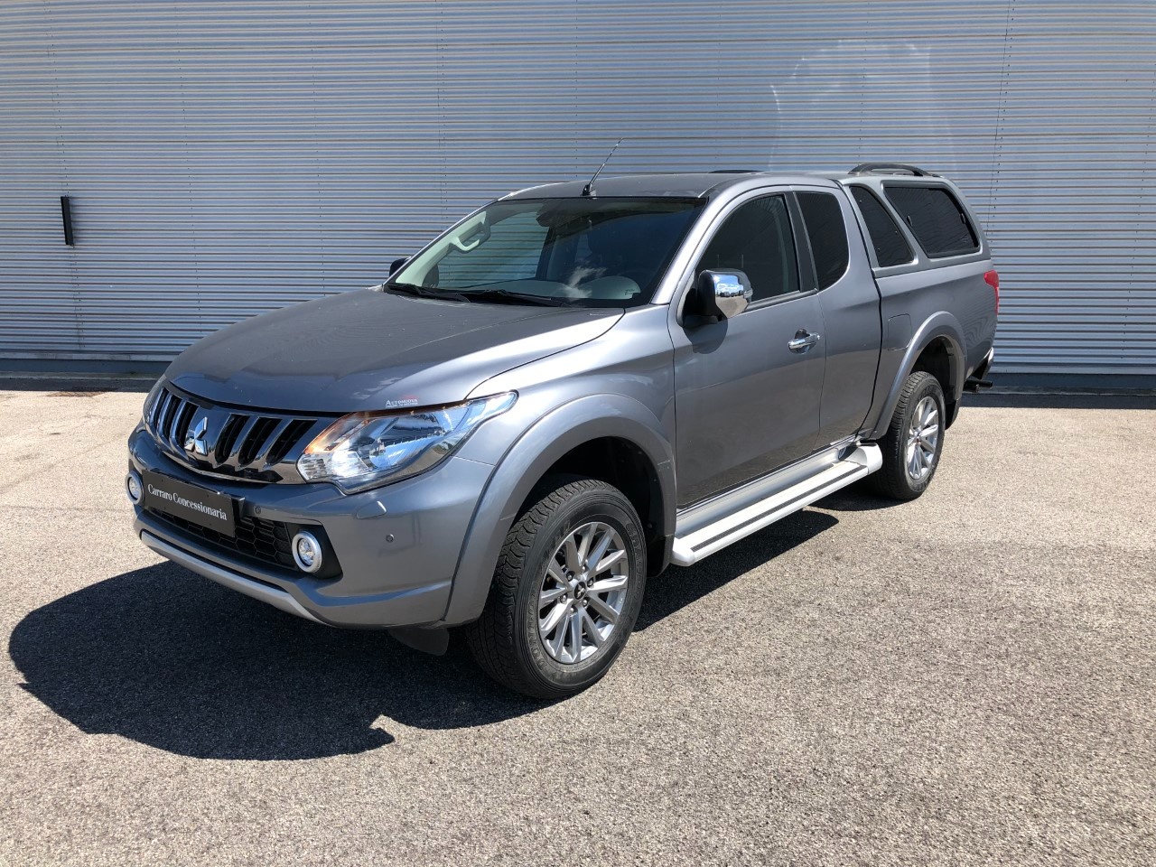 Mitsubishi L200 Cab V L200 cl.cab 2.4d Intense 4wd 181cv N1 my17