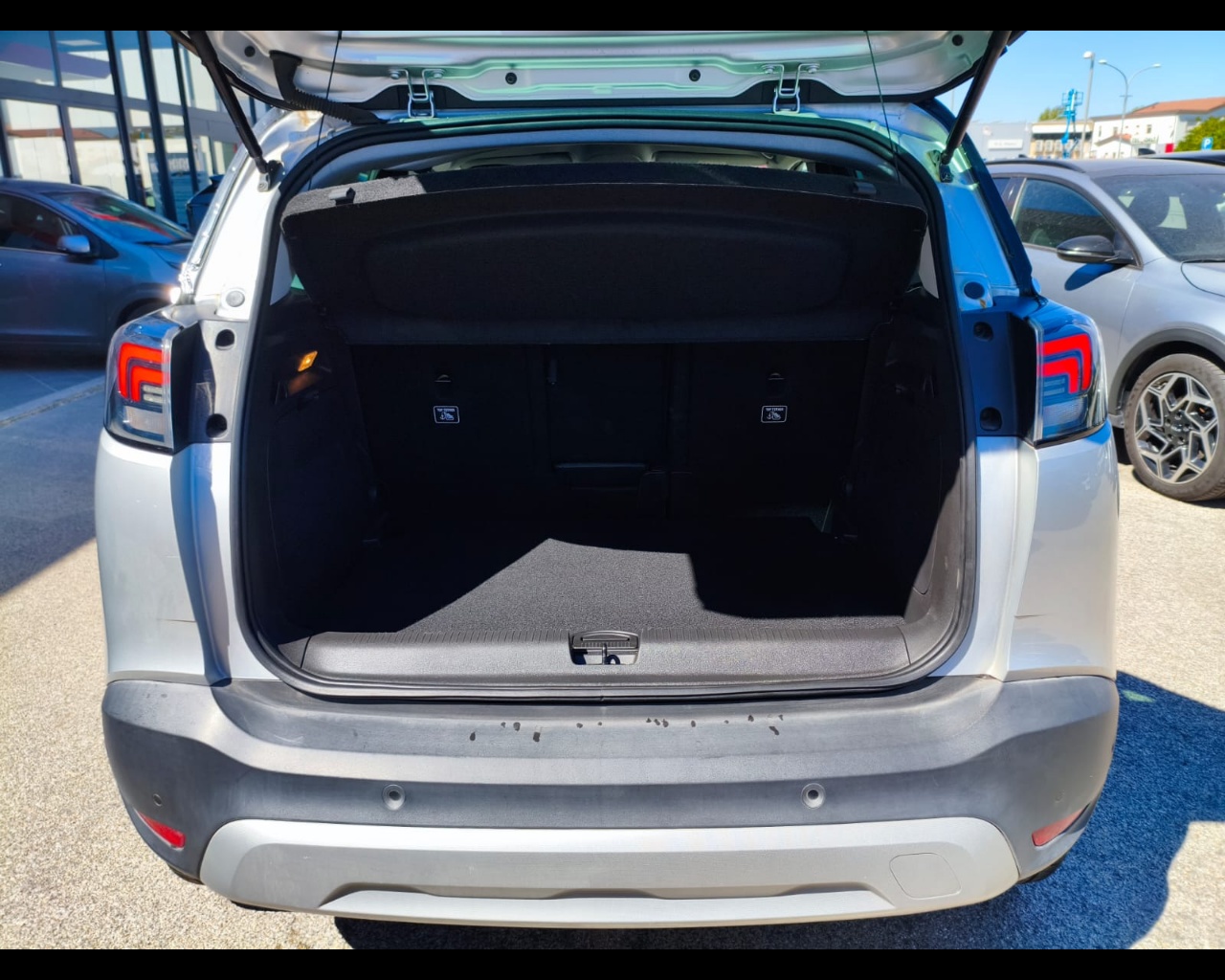 Foto OPEL Crossland 1.2 Elegance + Ultimate pack s&s 130cv at6