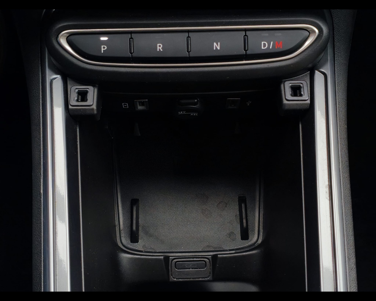 Foto FIAT 600 1.2 hybrid La Prima 110cv auto