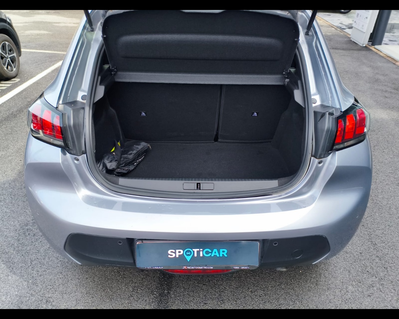 Foto PEUGEOT 208 1.2 puretech Active Pack s&s 75cv