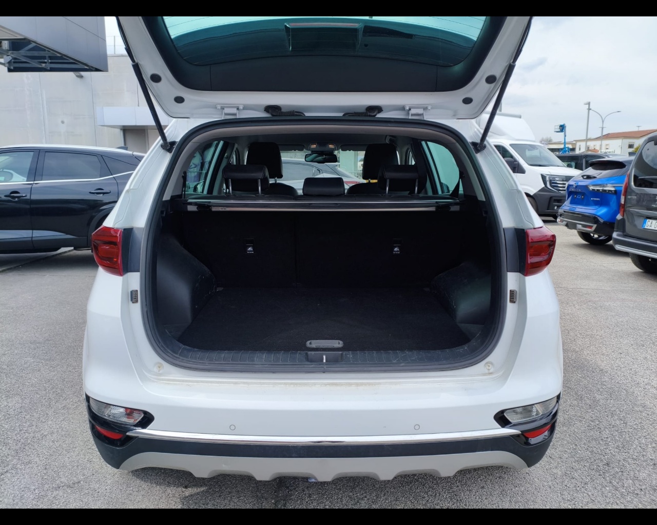 Foto KIA Sportage 1.6 t-gdi Energy Design Pack awd