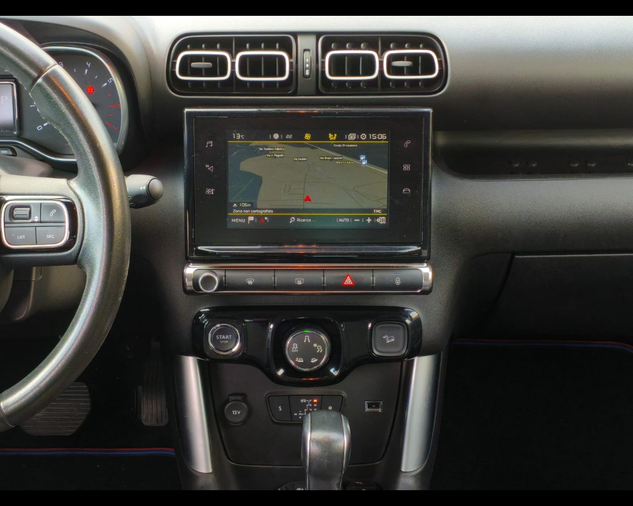 Foto CITROEN C3 Aircross 1.2 puretech Shine s&s 110cv eat6