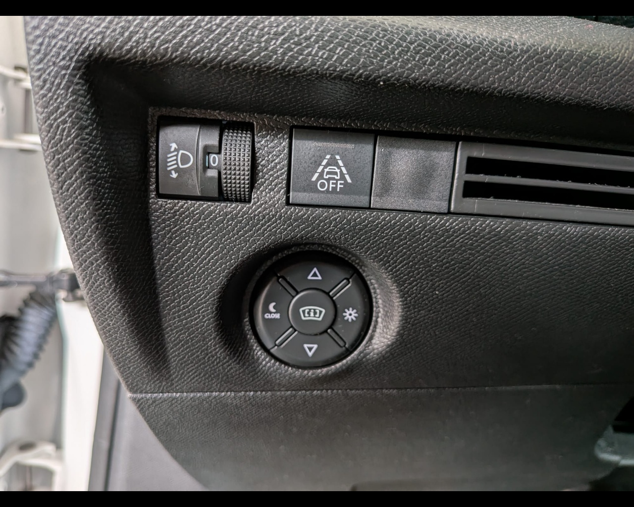 Foto CITROEN C4 1.5 bluehdi Feel Pack s&s 110cv N1