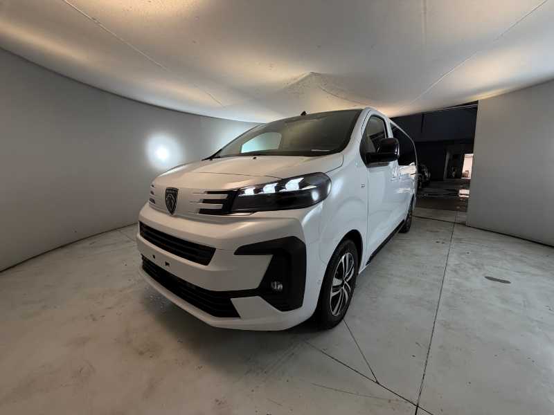 Nuovo Traveller - Bhdi 180 Eat8 Business Vip Long