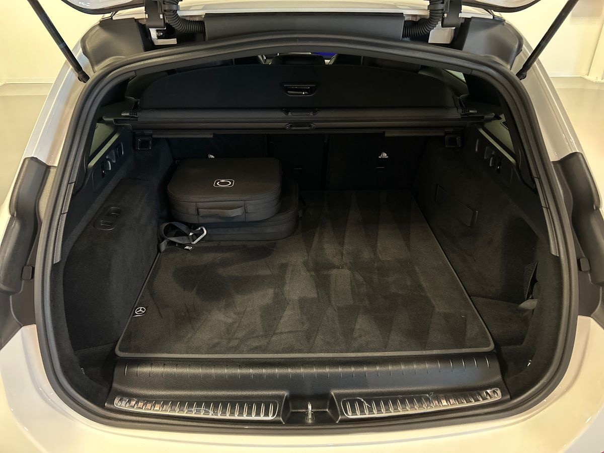 Mercedes Classe C Station Wagon Classe C Station Wagon 300 de Plug in hybrid AMG Line Premium Plus 9G-Tronic - 8