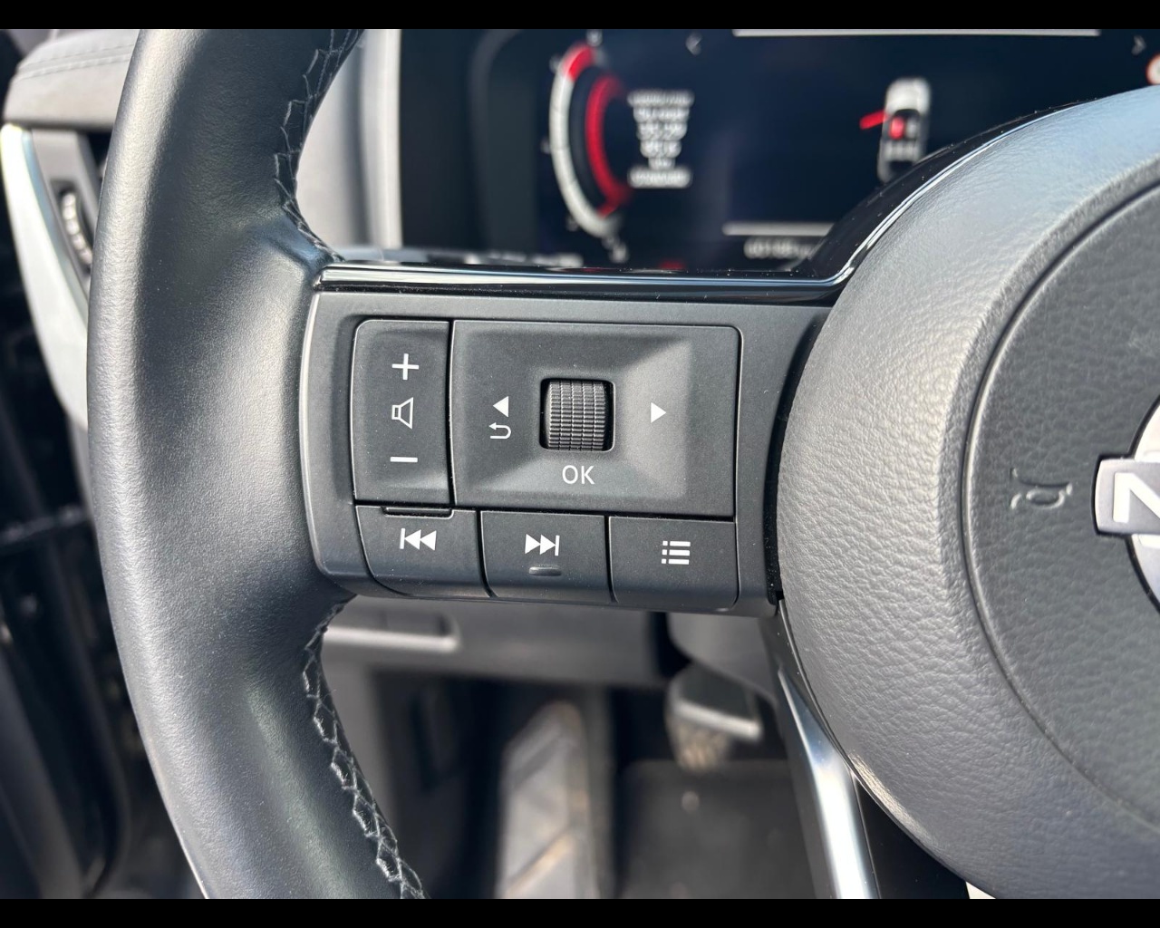 Foto NISSAN Qashqai 1.3 mhev N-Connecta 2wd 140cv