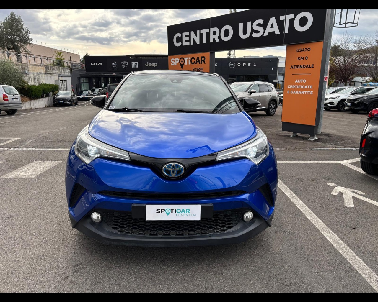 Foto TOYOTA C-HR 1.8h Trend 2wd e-cvt