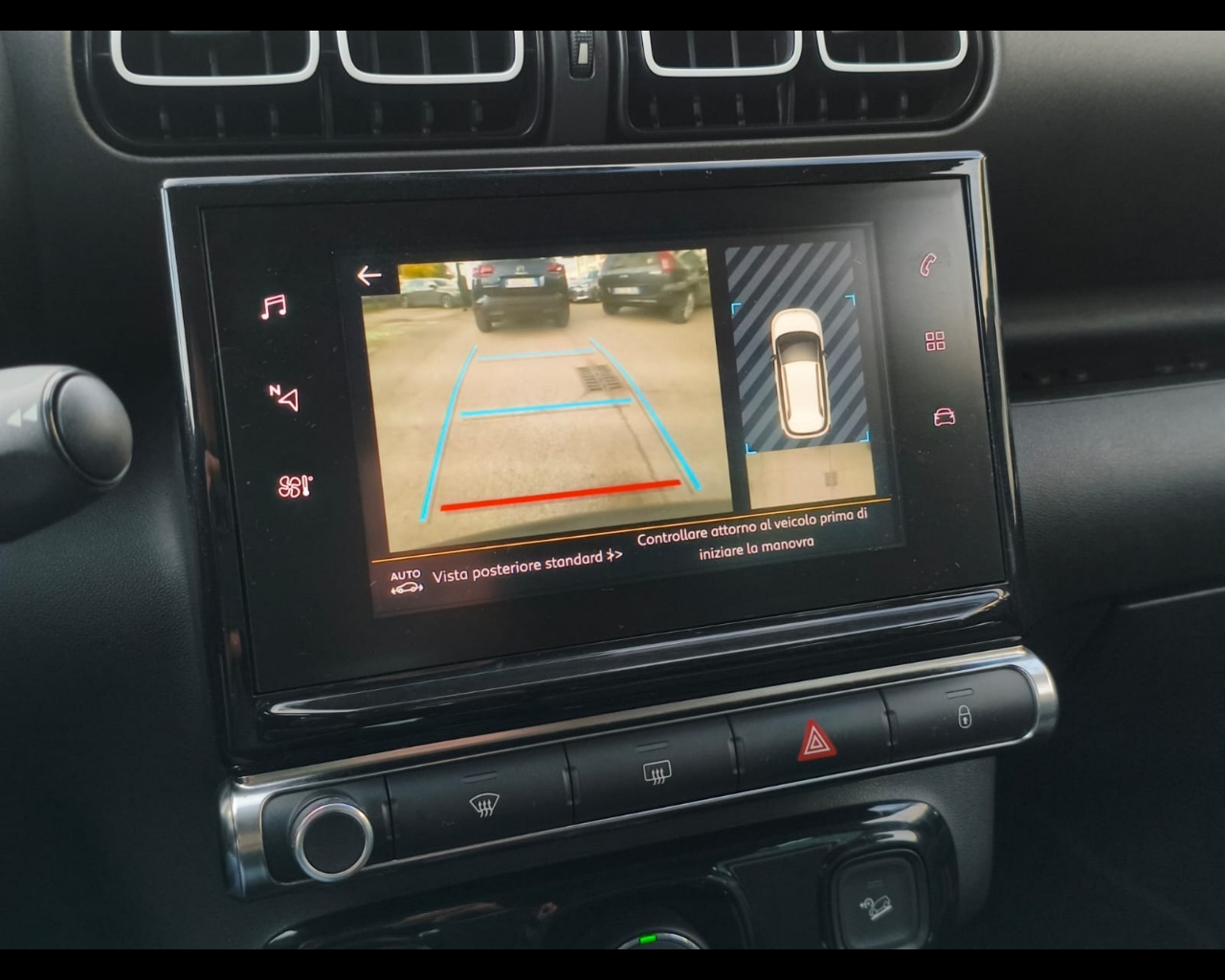 Foto CITROEN C3 Aircross 1.2 puretech Shine s&s 110cv eat6