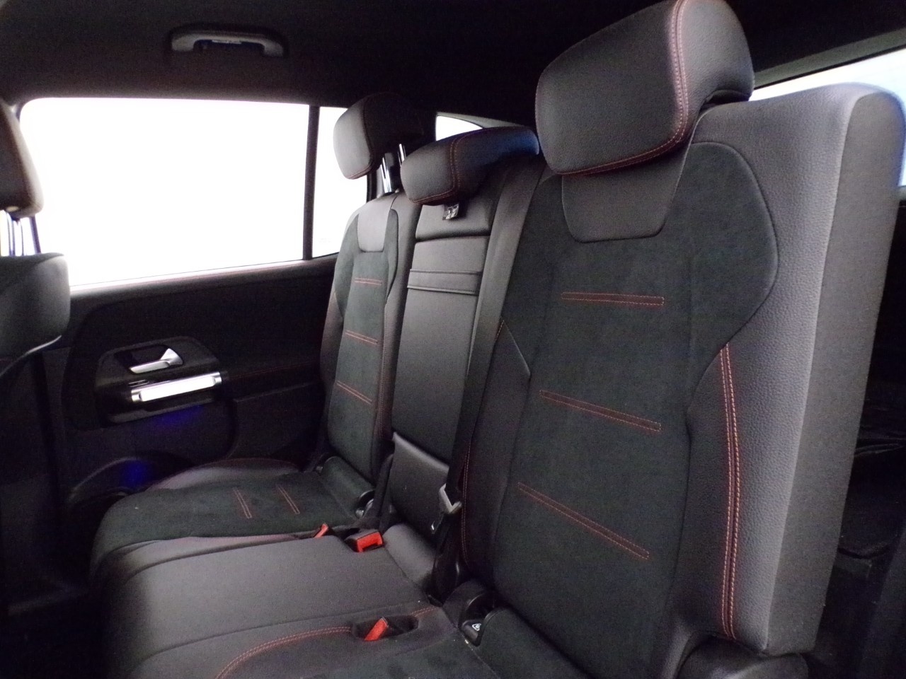 Mercedes GLB GLB 180 D Premium 8G-DCT - 14
