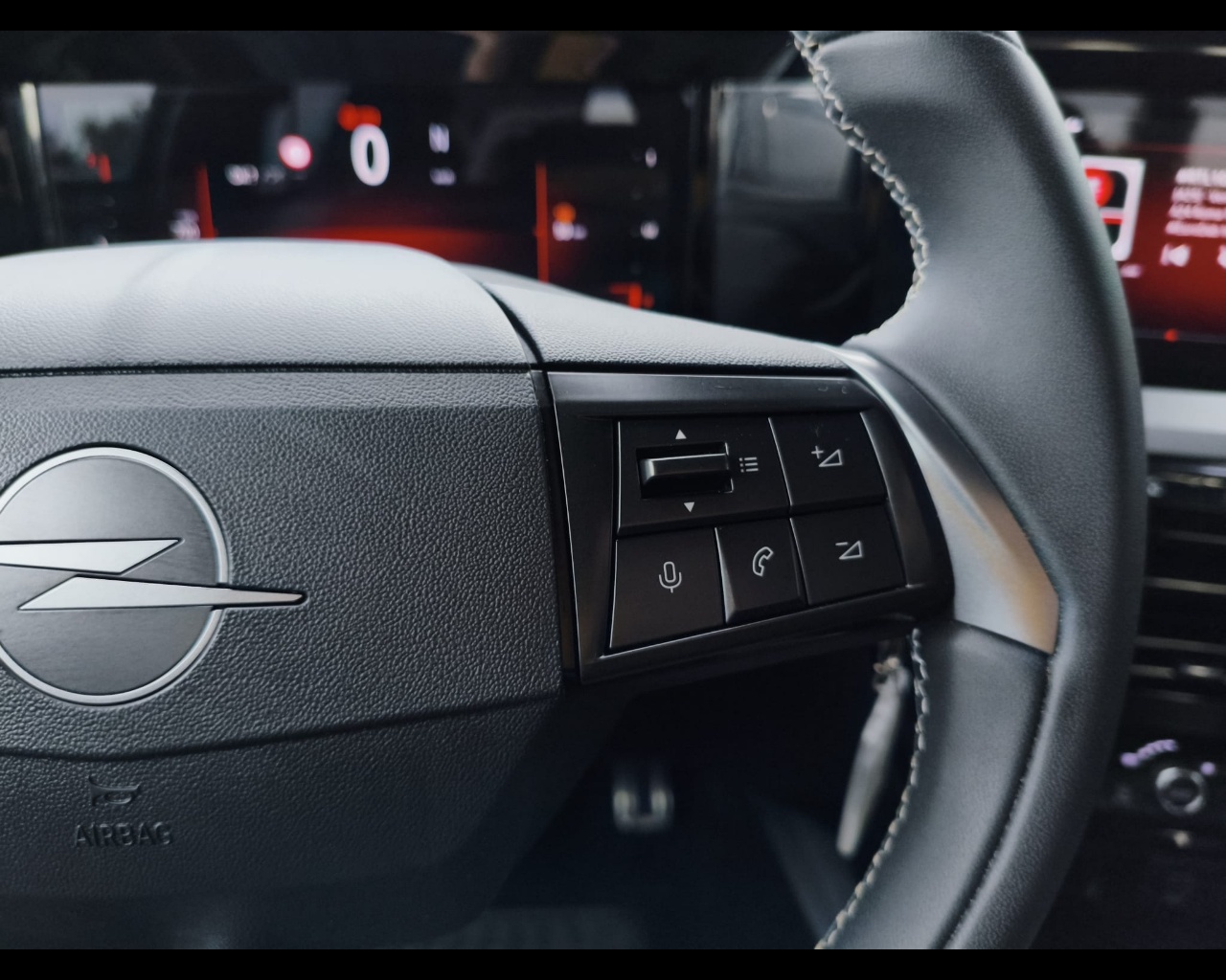 Foto OPEL Mokka 1.2 GS s&s 130cv at8