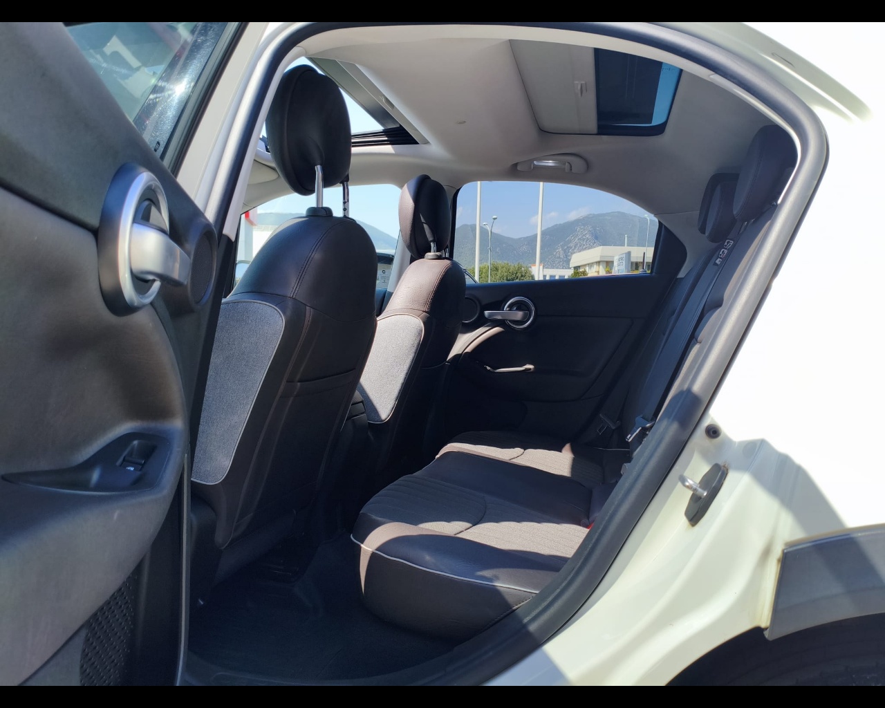 Foto FIAT 500X 1.3 mjt Lounge 4x2 95cv