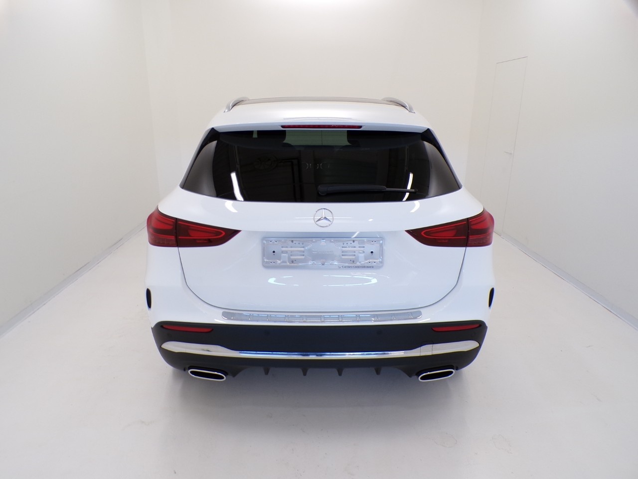Mercedes  GLA 180 AMG Line Advanced Plus 7G-DCT - 7