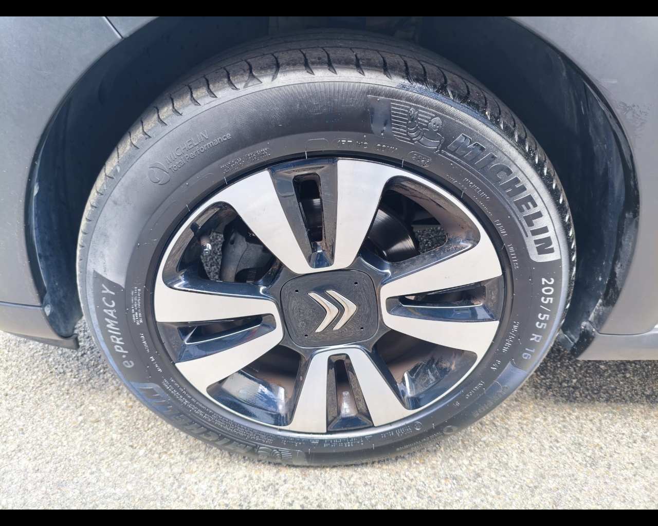 Foto CITROEN C3 1.2 puretech Shine s&s 83cv