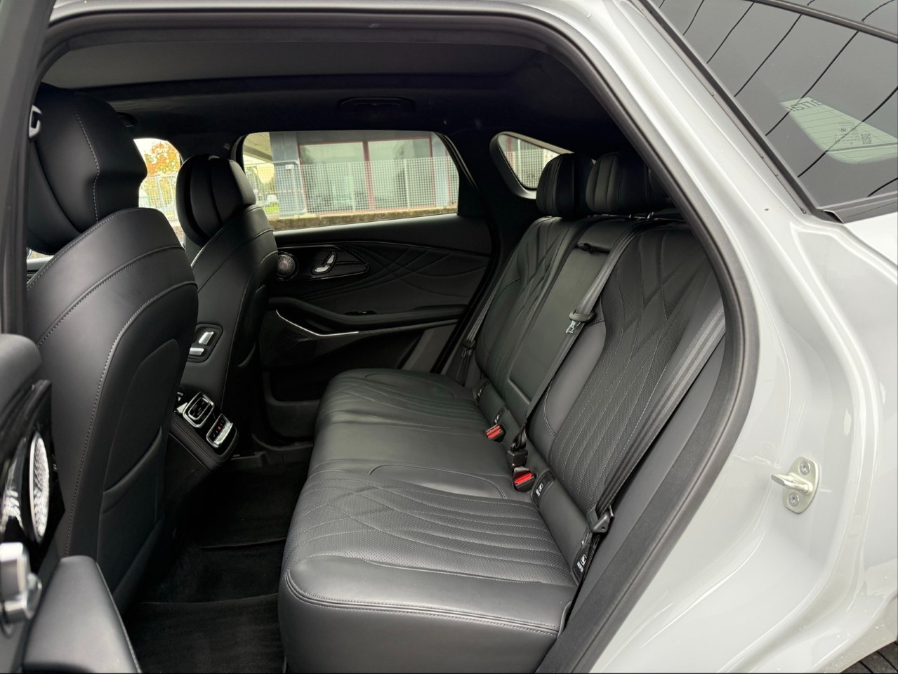 Omoda OMODA 9 9 PHEV - 1.5TGDI - Premium (AWD) - 11