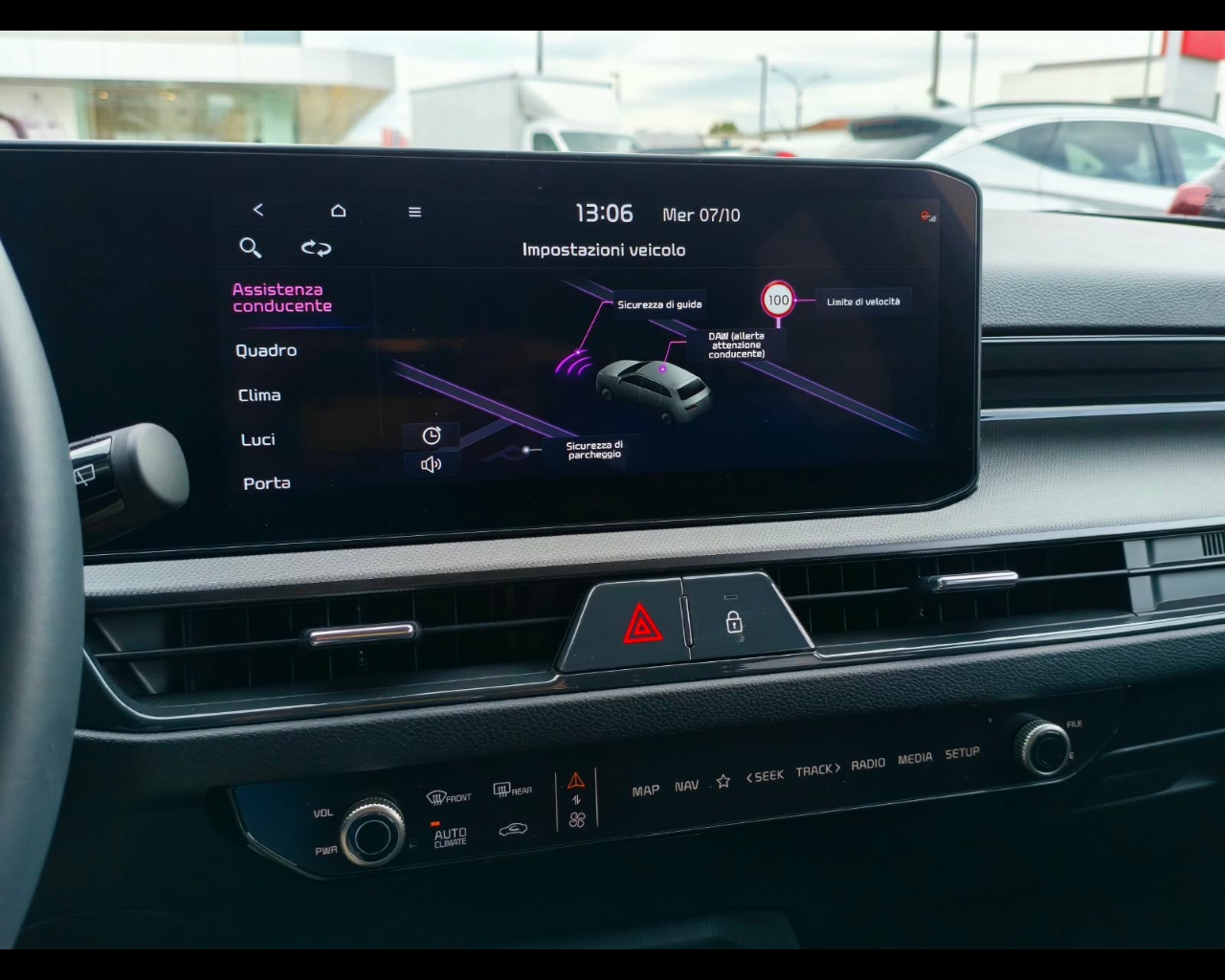 Foto KIA NUOVA STONIC 1.0 T-GDI MH STYLE LAUNCH
5 Door