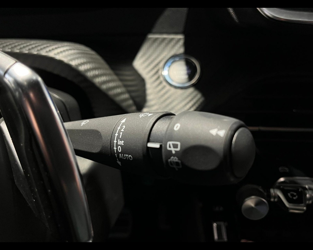 Foto PEUGEOT 208 1.2 hybrid GT 136cv e-dcs 6