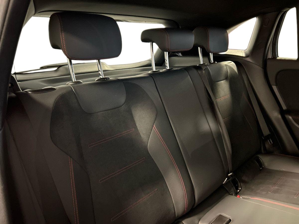 Mercedes  GLA 250 e Plug-In-Hybrid AMG Line Advanced Plus 8G-DCT - 16