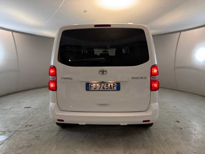 Proace Ii Verso - Proace Verso 1.6d 115cv S&s L0 Luxury 5p 8