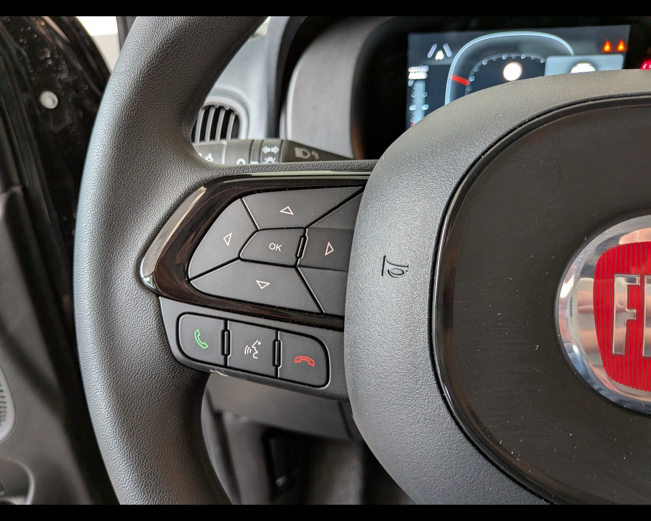 Foto FIAT Panda 1.0 firefly hybrid s&s 70cv 5p.ti