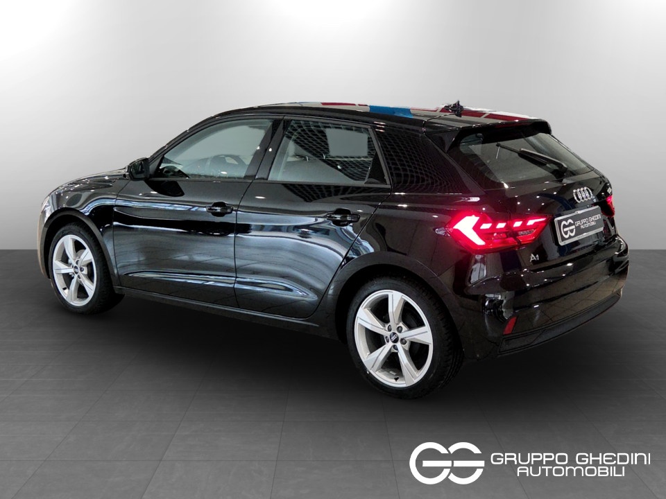 AUDI A1 Sportback 25 1.0 tfsi Benzina usato - 2