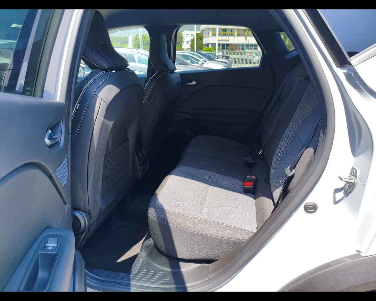 Foto RENAULT Captur 1.0 eco-g Techno 100cv
