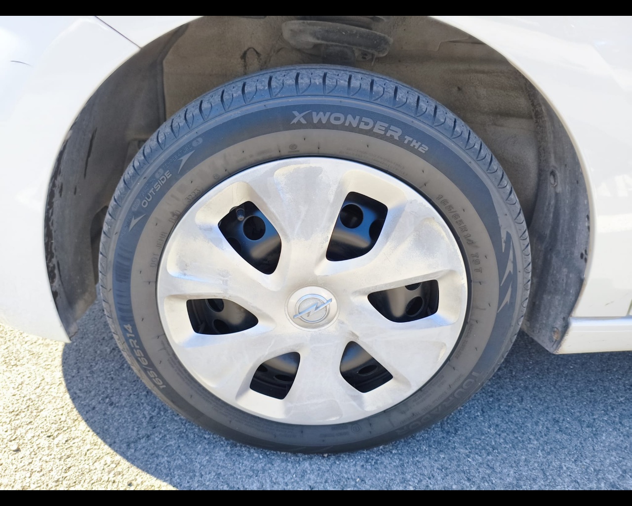 Foto OPEL Karl 1.0 N-Joy 75cv