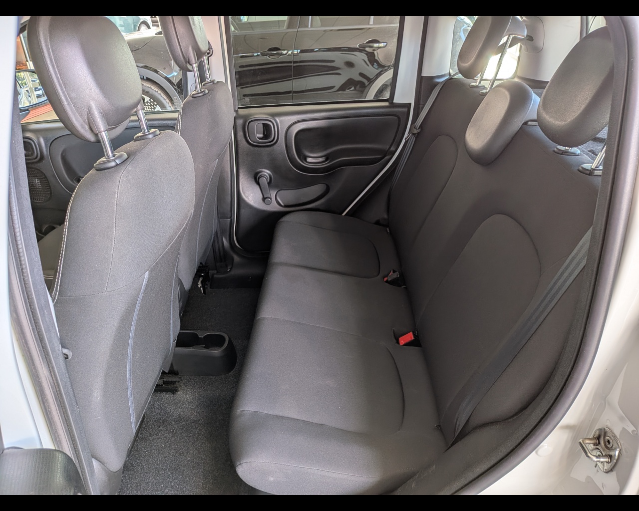 Foto FIAT Panda 1.0 firefly hybrid Cross s&s 70cv 5p.ti