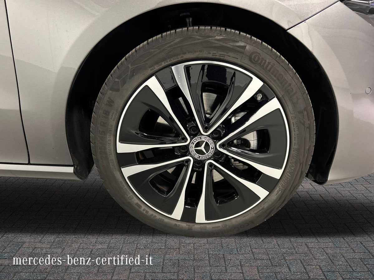 Mercedes  CLA Shooting Brake 180 Progressive Advanced 7G-DCT - 17