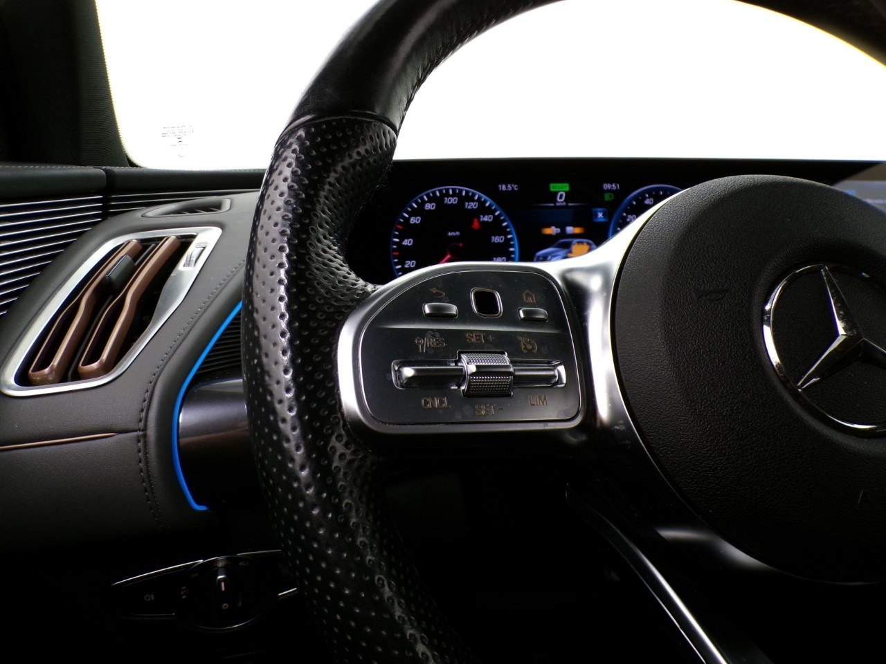 Mercedes EQC EQC 400 Premium 4Matic - 19