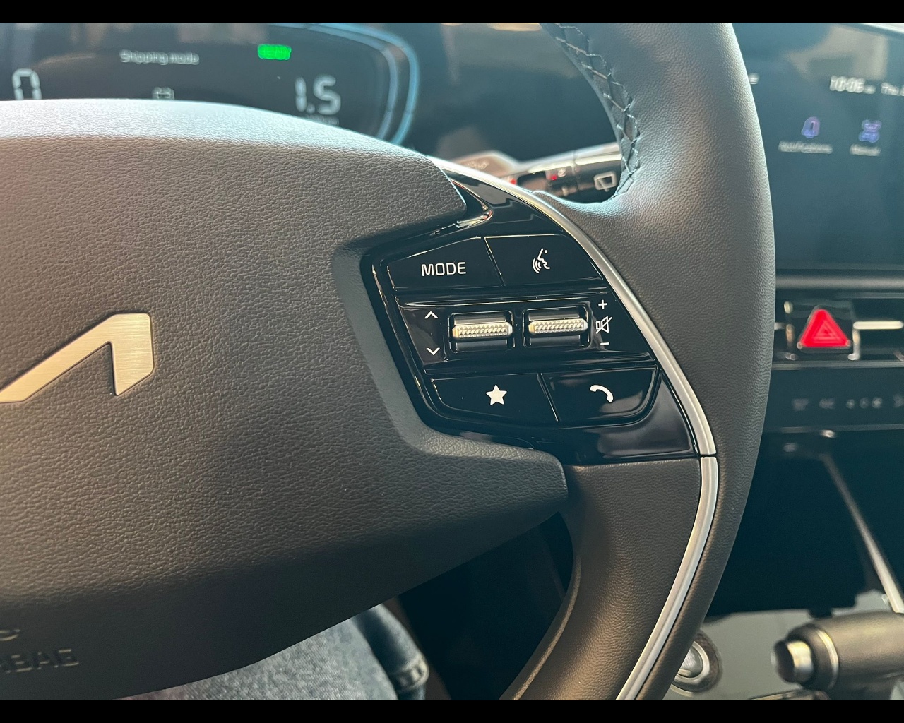 Foto KIA NIRO 1.6 MY25 HEV BUSINESS