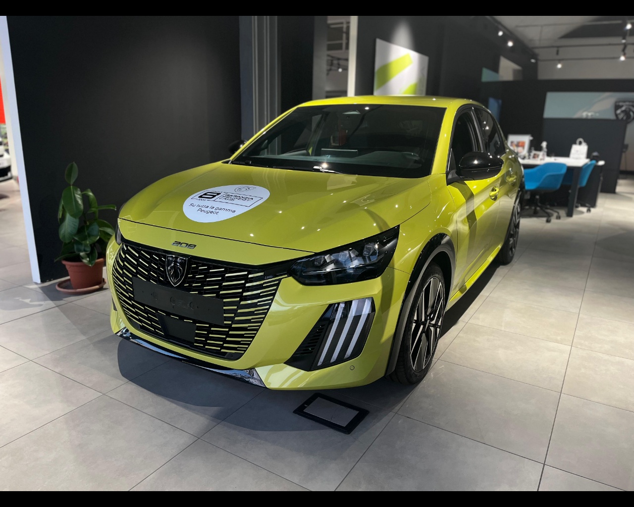 PEUGEOT 208 1.2 hybrid GT 136cv e-dcs 6 in pronta consegna