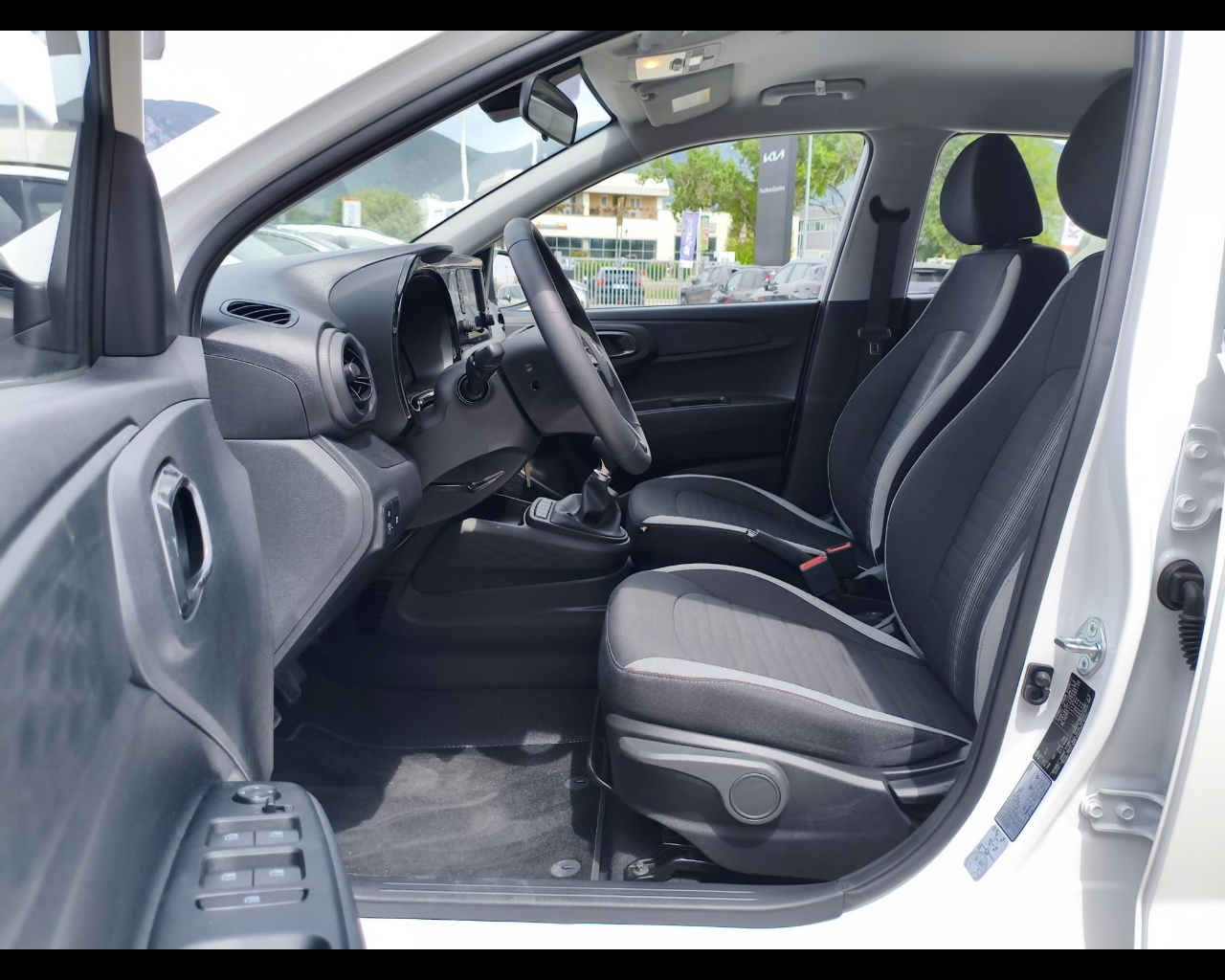 Foto HYUNDAI i10 1.0 mpi Connectline 63cv