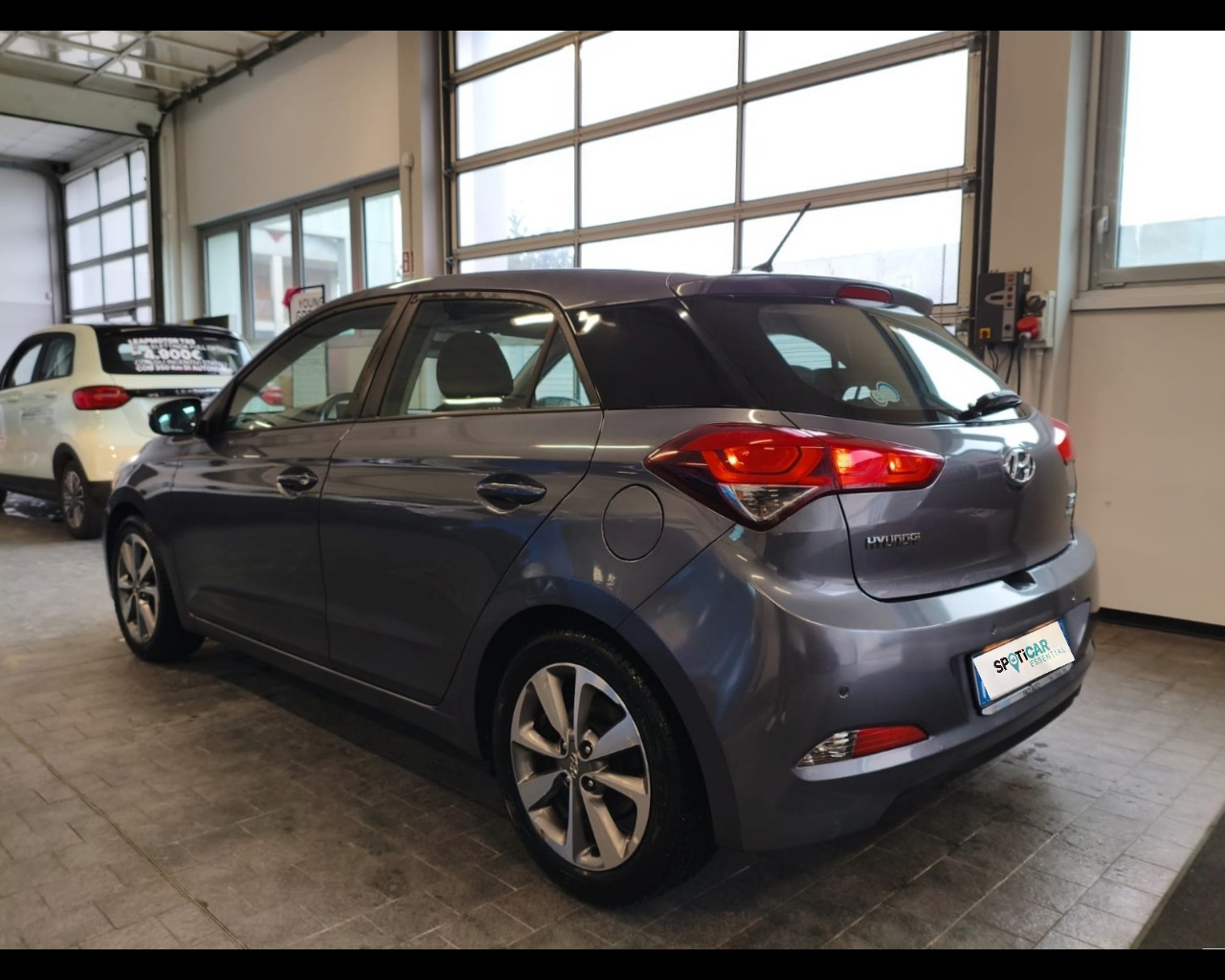 Foto HYUNDAI i20 5p 1.2 Comfort econext 84cv