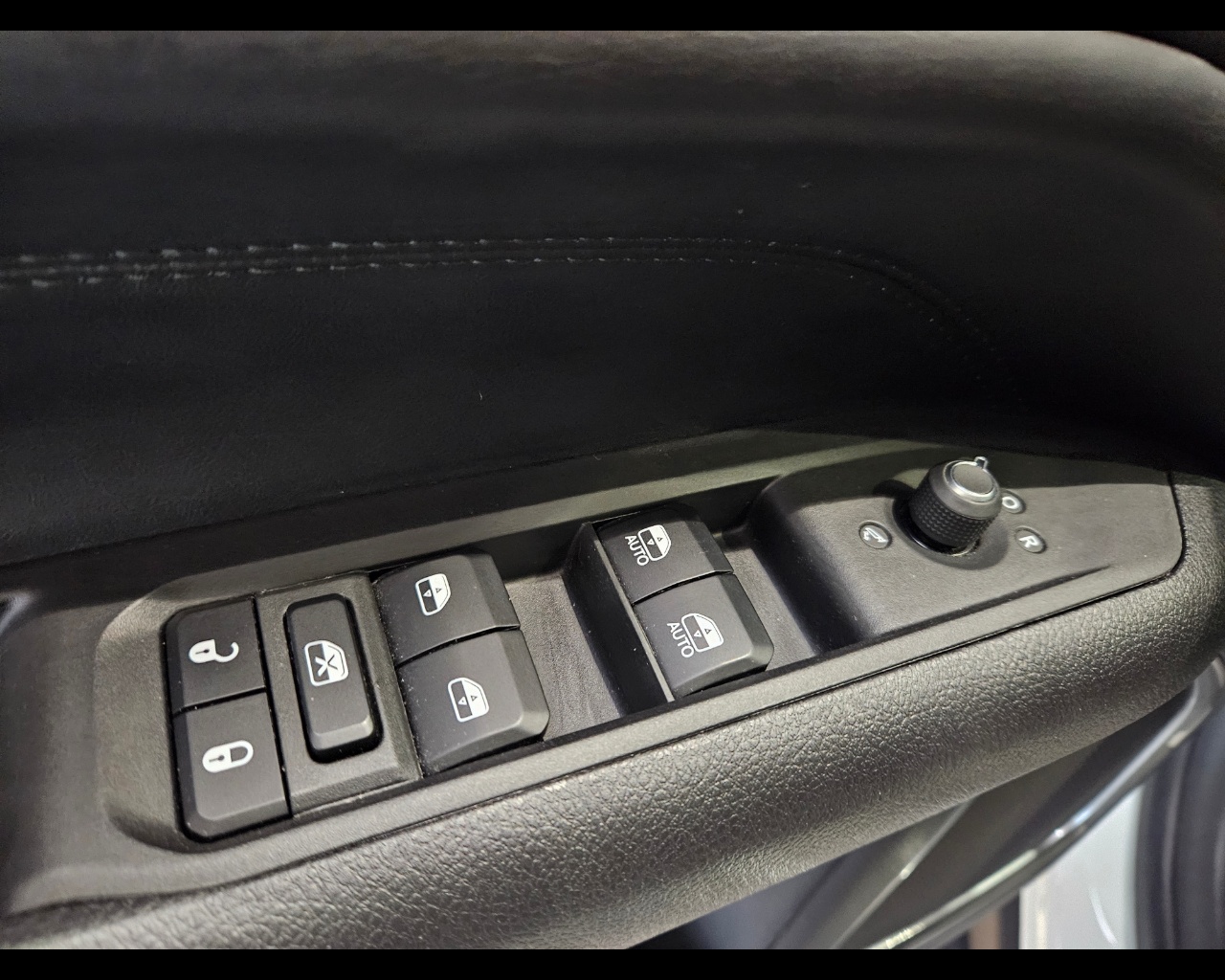 JEEP Compass 1.3 turbo t4 phev Limited 4xe auto Ibrida usato - 14