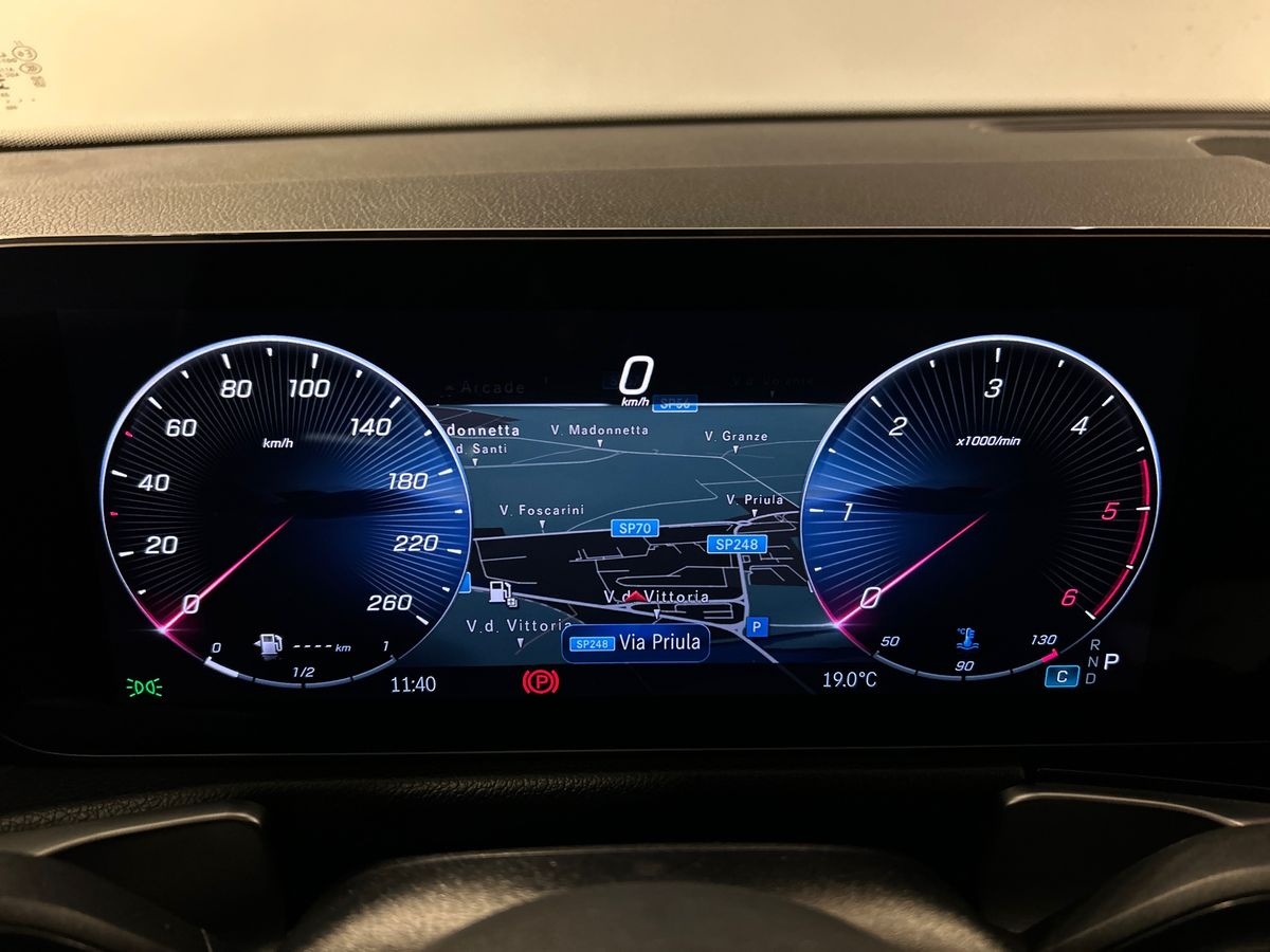 Mercedes GLB GLB 200 D Progressive Advanced Plus 4Matic 8G-DCT - 13