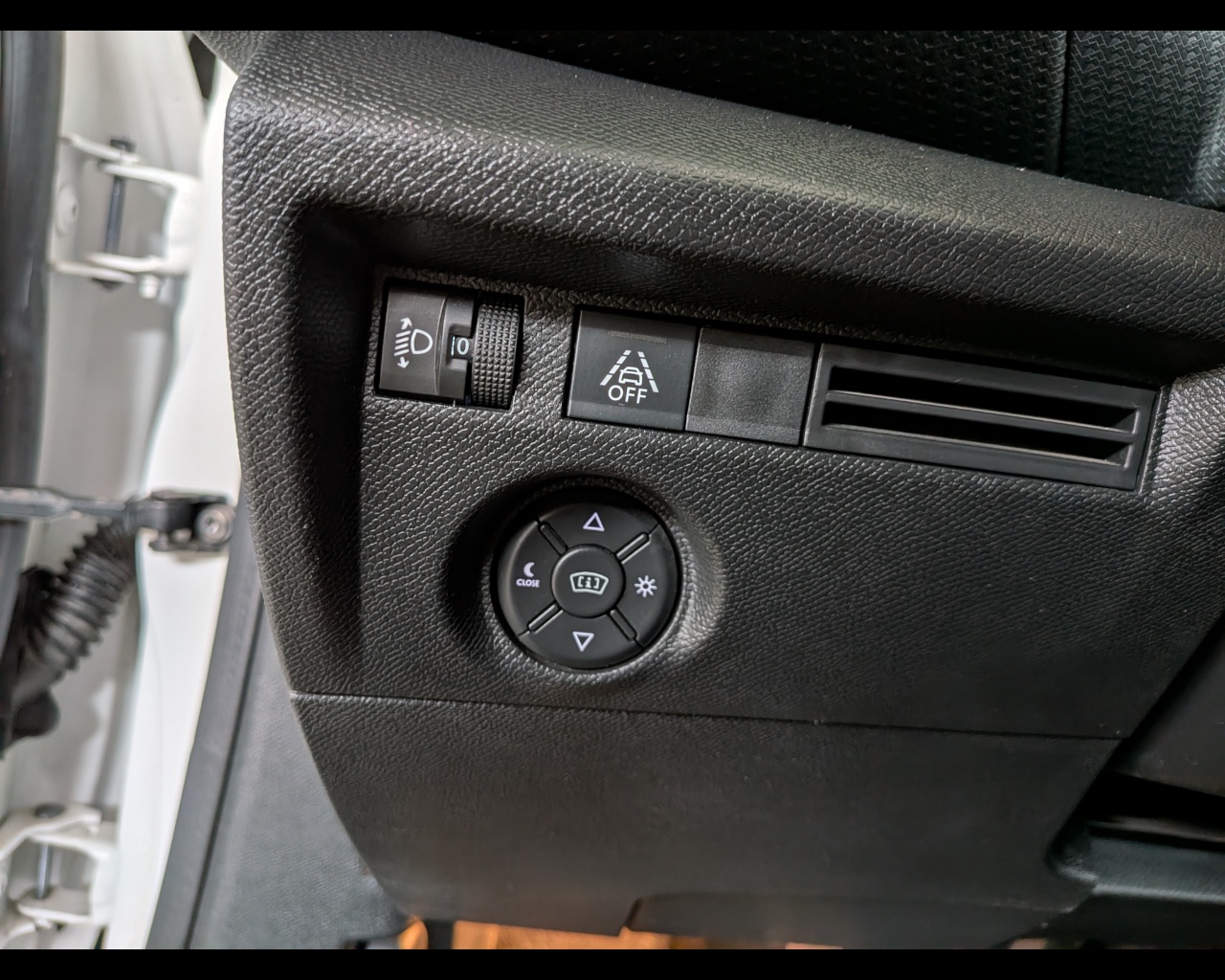 Foto CITROEN C4 1.5 bluehdi Feel Pack s&s 110cv N1 