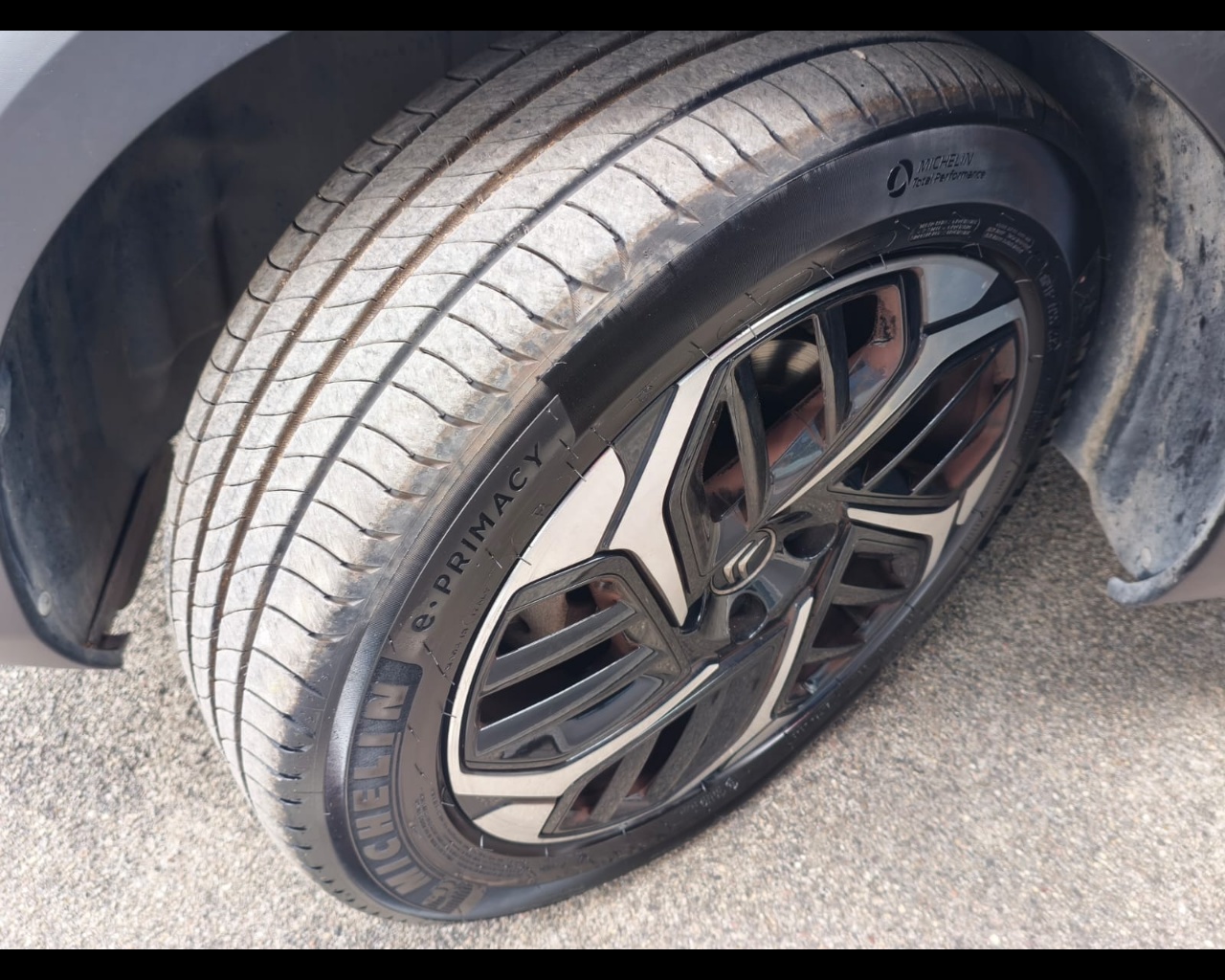 Foto CITROEN C4 1.2 puretech Shine s&s 130cv