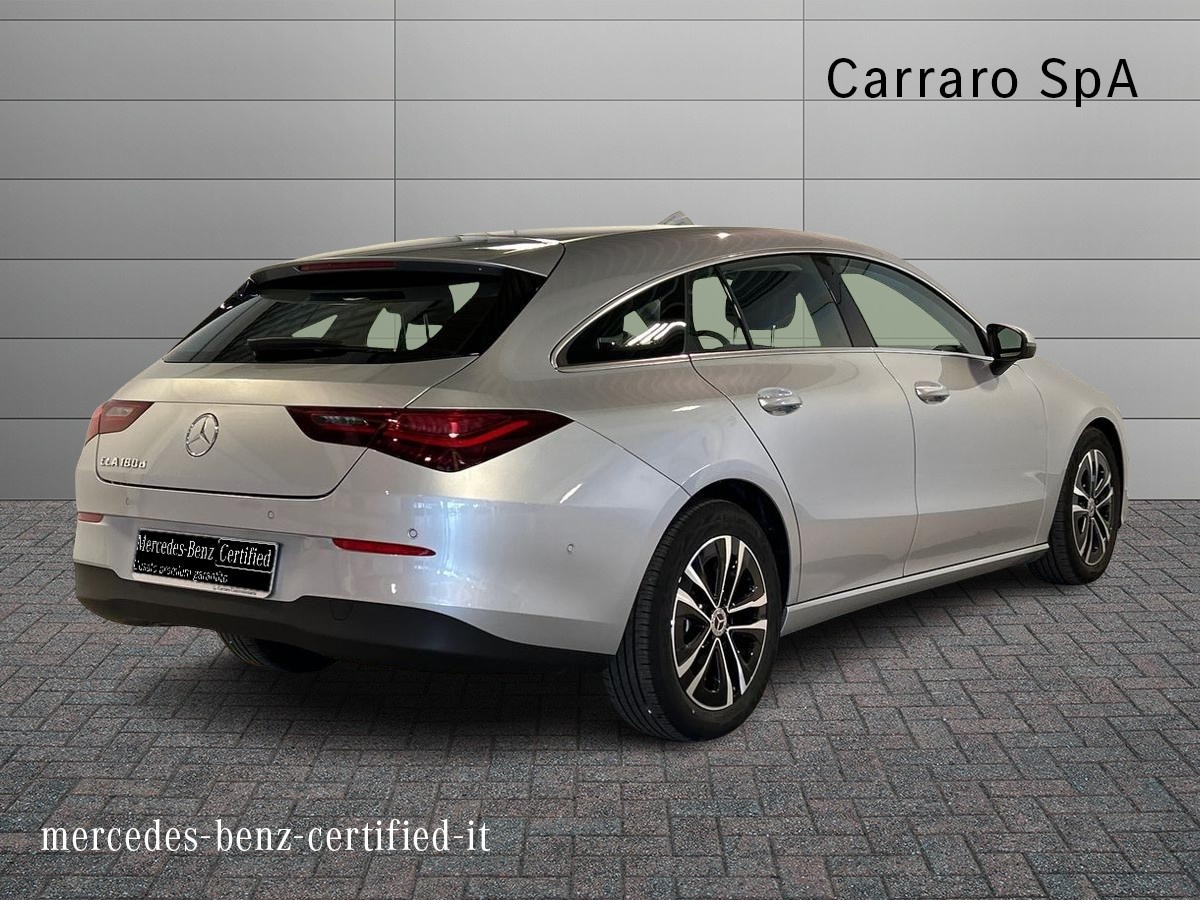 Mercedes  CLA Shooting Brake 180 D Advanced 8G-DCT - 2