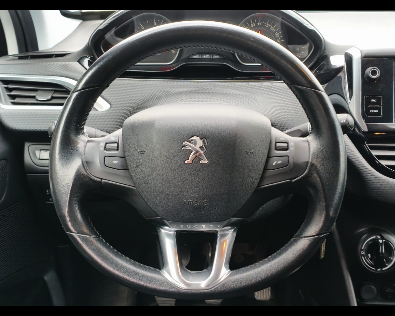 Foto PEUGEOT 2008 1.6 bluehdi Active 100cv 