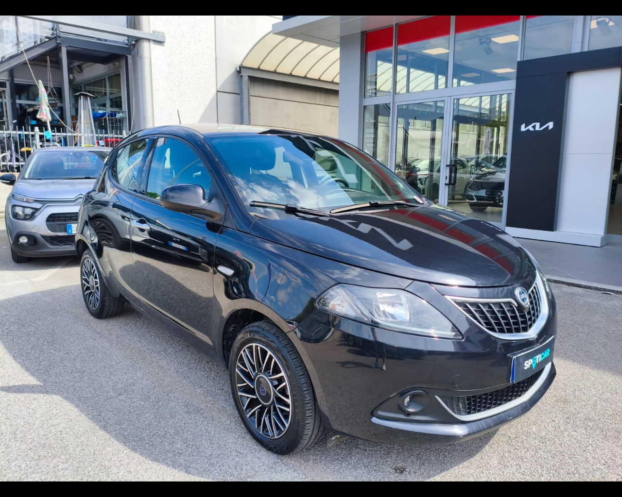 Foto LANCIA Ypsilon 1.0 firefly hybrid Platino s&s 70cv