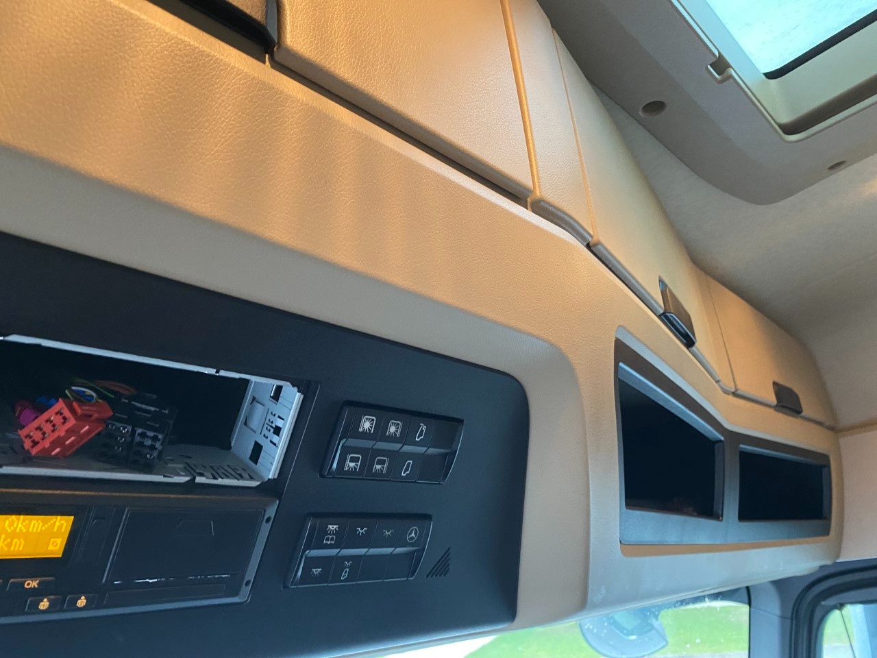 Mercedes Actros actros 1848 LS flat cab. Str.Sp. 2,5 Euro VI - 25
