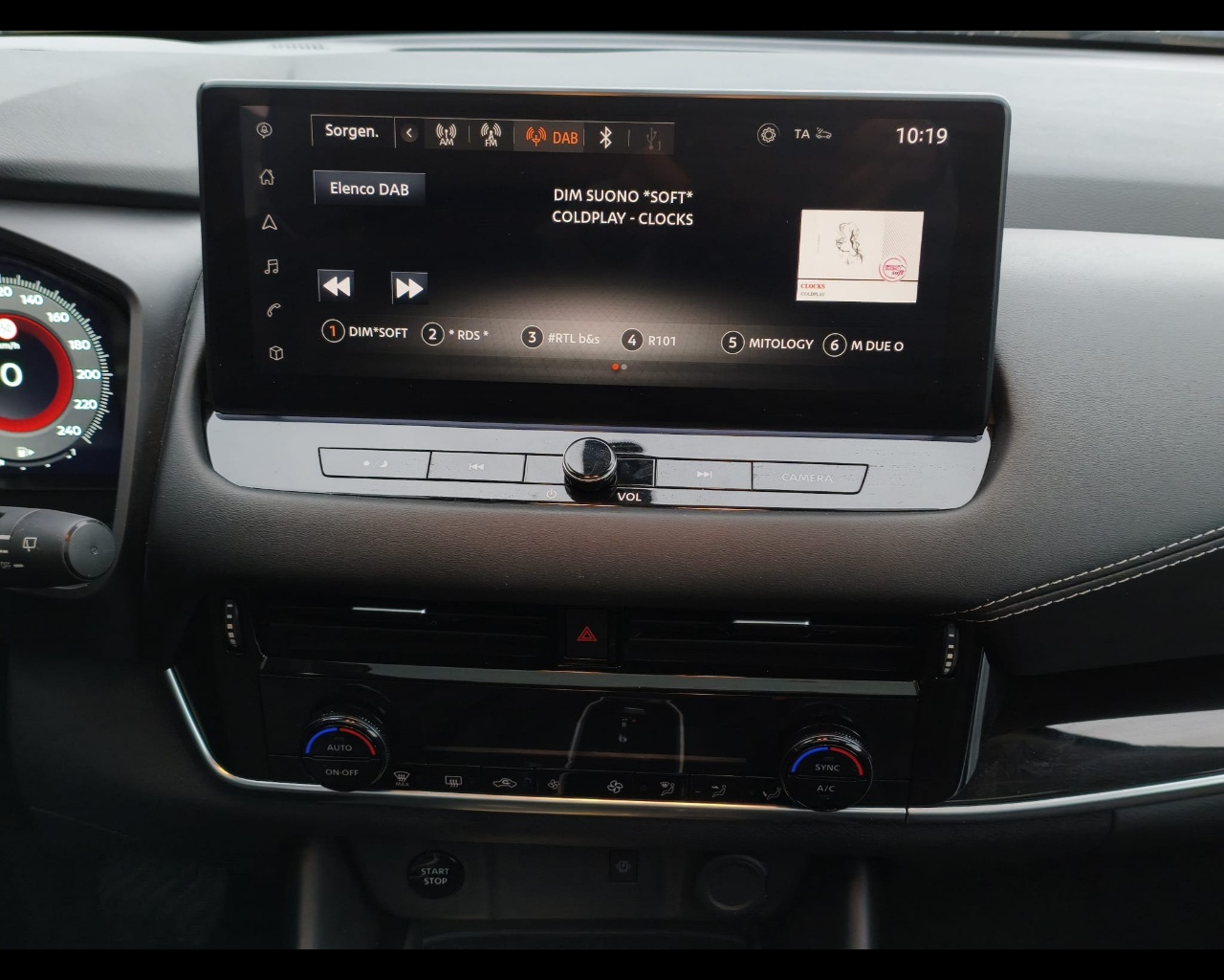 Foto NISSAN Qashqai 1.5 e-power N-Connecta 2wd