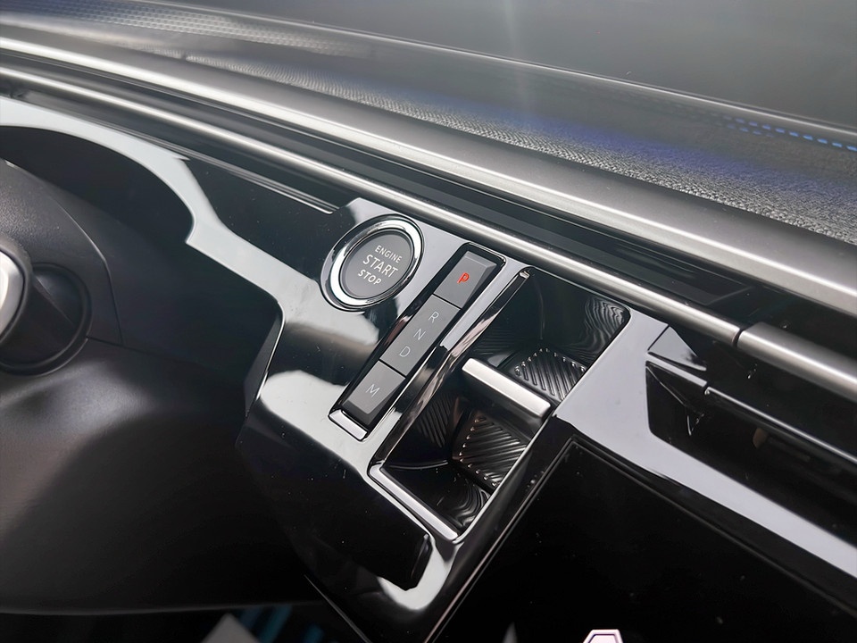 PEUGEOT 5008 Hybrid 145 e-DCS6 GT Ibrida km0 - 14