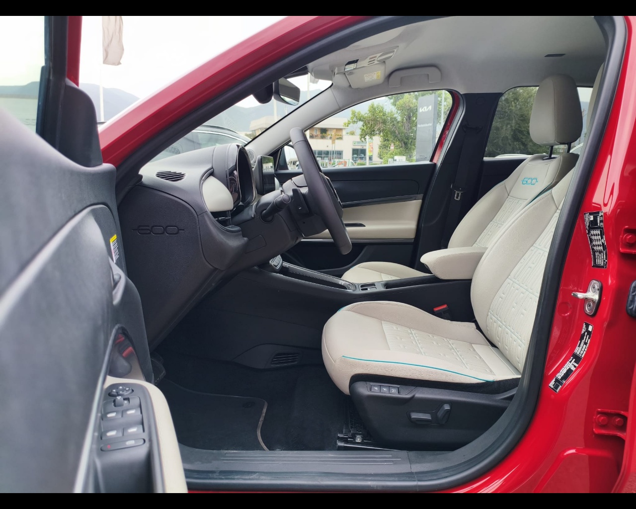 Foto FIAT 600 1.2 hybrid La Prima 110cv auto