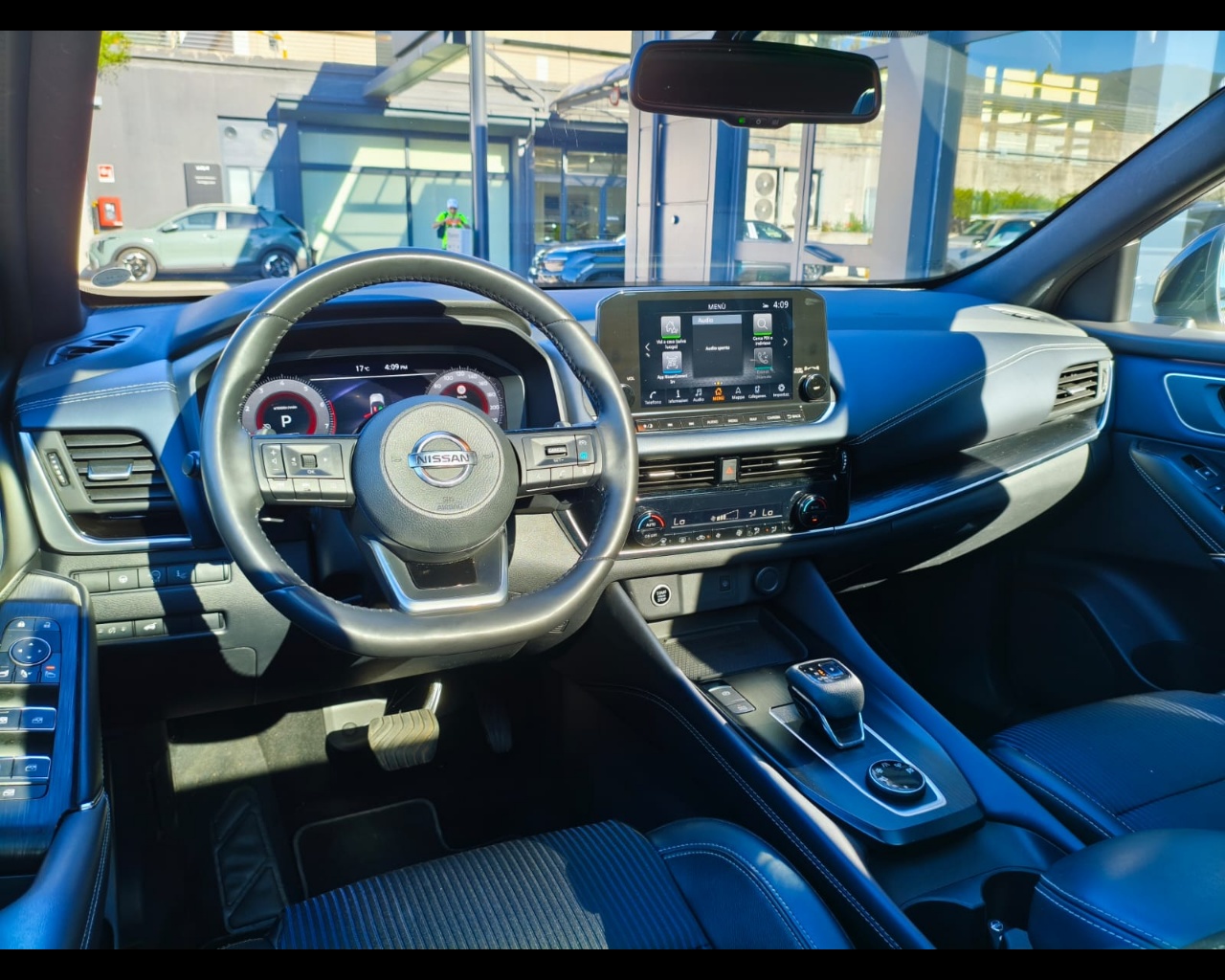 Foto NISSAN Qashqai 1.3 mhev Tekna 4wd 158cv xtronic